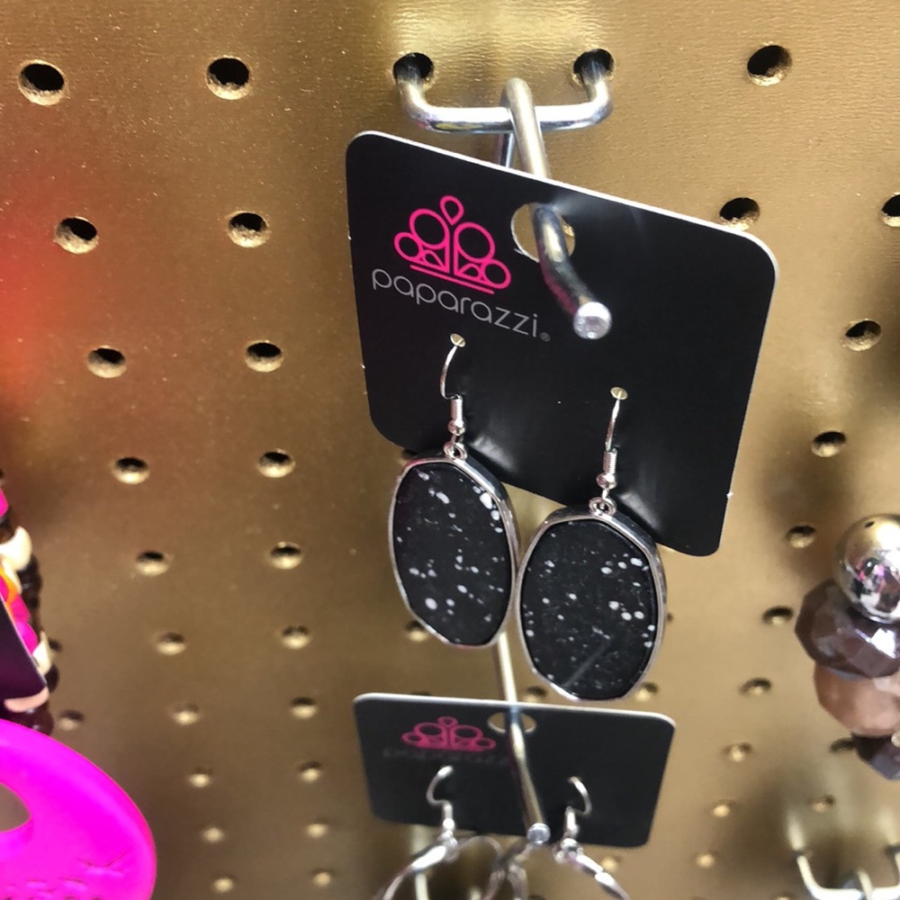 Stone earrings only black available